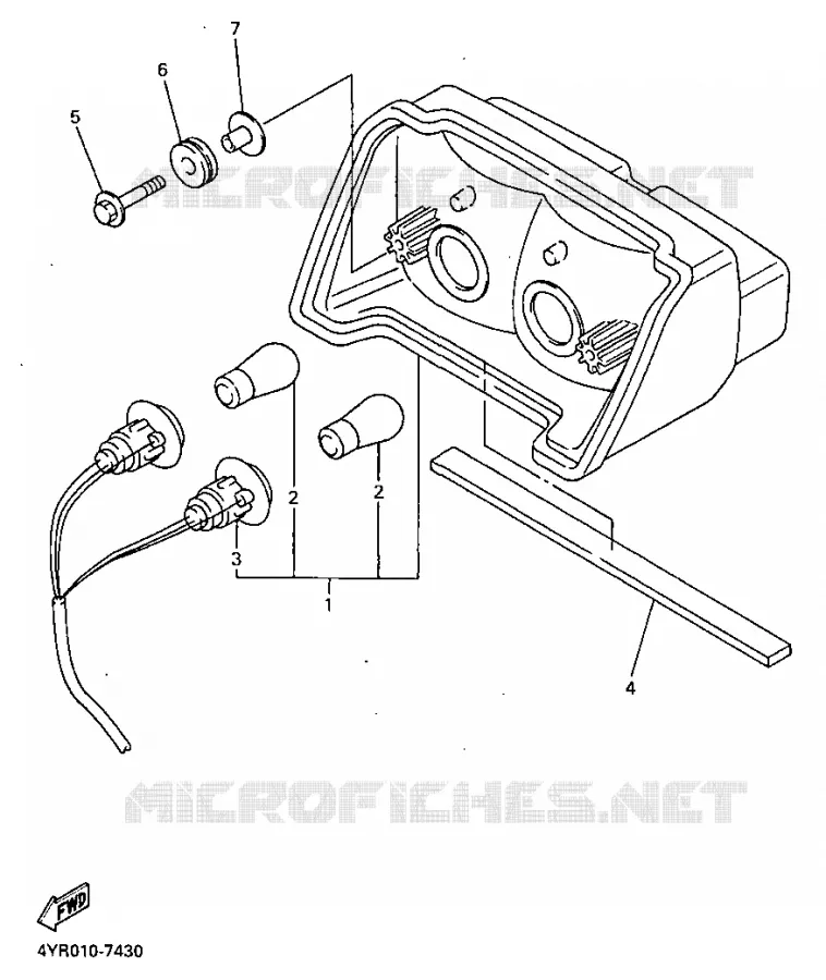 FEU ARRIERE Yamaha MOTO 600 1998 FAZER  FZS600