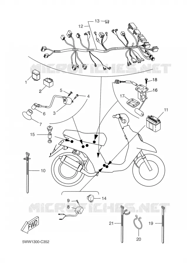 PARTIE ELECTRIQUE 2 Yamaha SCOOTER 50 2007 BOOSTER  CW50